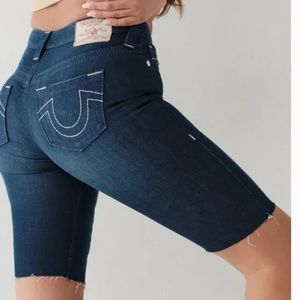 True Religion Riley Big T Raw Hem Mid-Rise Bermuda Short Dark Moonstone โฆ